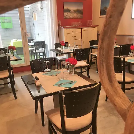 Familial L'ostrei Hotel 2*