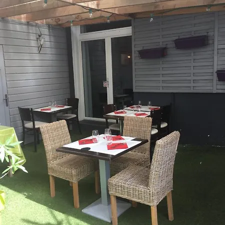 Familial L'ostrei فندق آركاشو