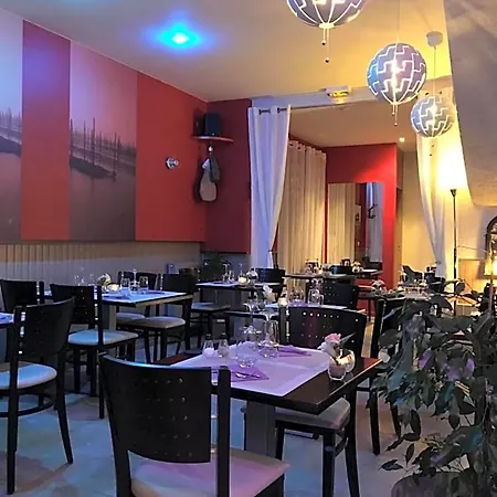 Hotel Familial L'ostrei 2*