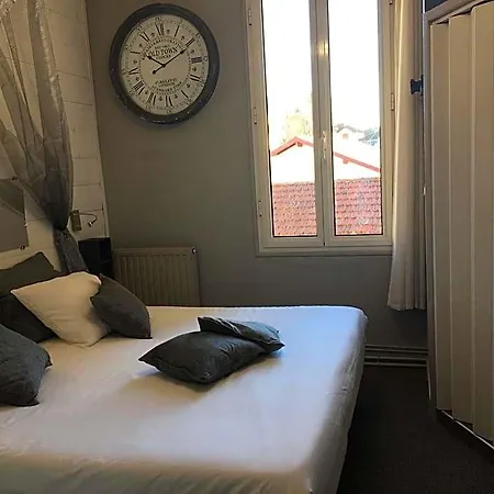 Hotel Familial L'ostrei 2*