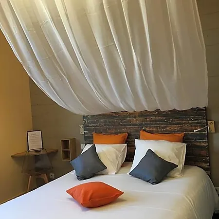 Hotel Familial L'ostrei 2*