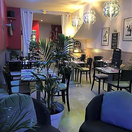 Hotel Familial L'ostrei 2*