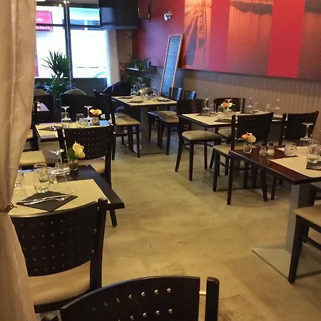 Familial L'ostrei 아르카숑